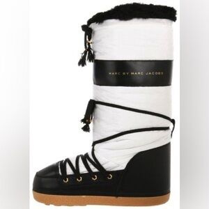 Marc Jacobs moon boots, black/white, size 8-9.